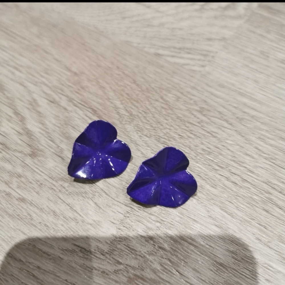 🍀3/$30 Vintage Blue Earrings